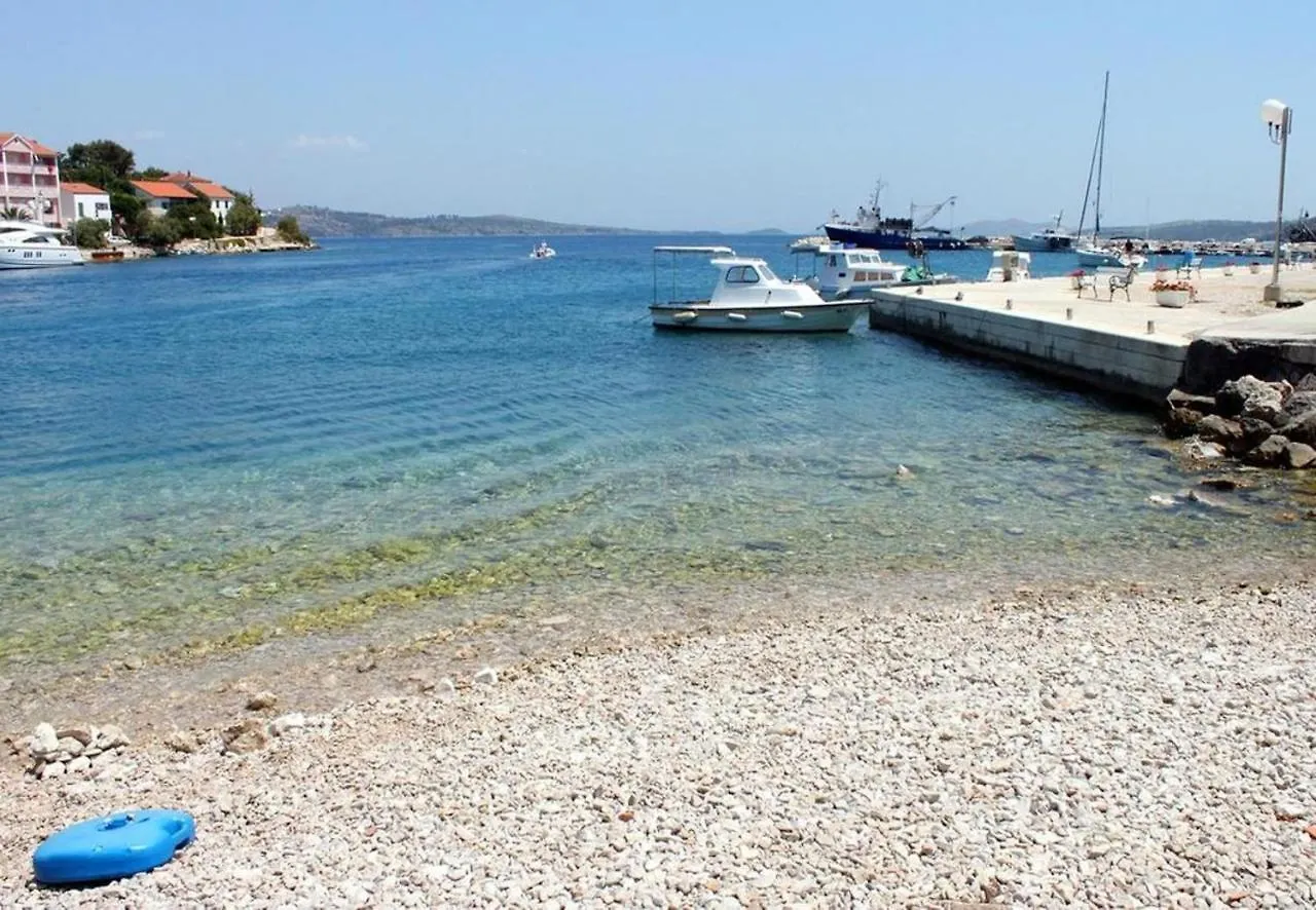 Holiday Home Mario- 8M From The Sea Sali